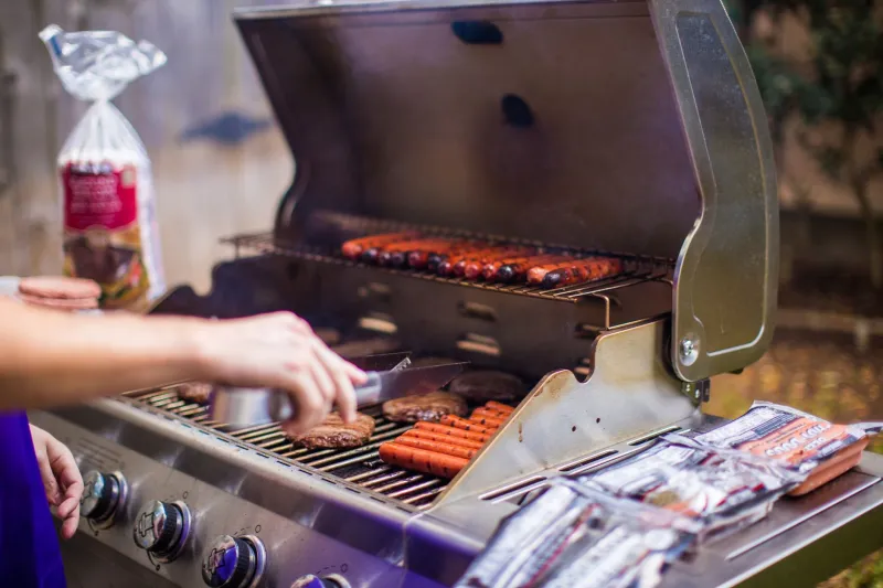 Gas, Charcoal, or Electric: Which Grill Type Is Actually Built for a Shake-Friendly Cookout?
